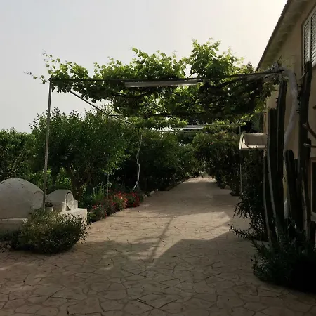 Prázdninový dům Esperia Farm House *